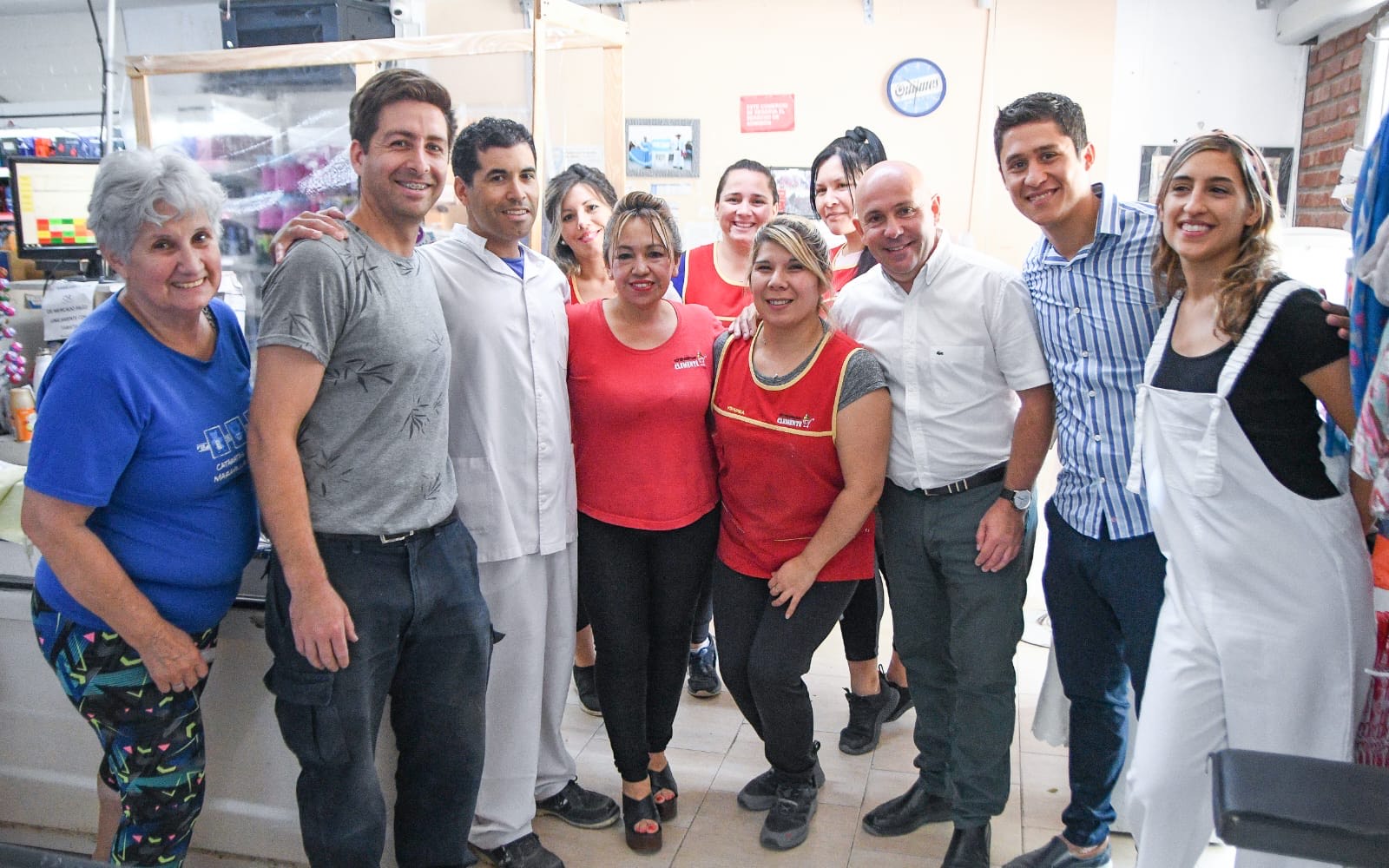 Madryn En Marcha: Sastre Visitó Las Instalaciones Del Autoservicio “Clemente”