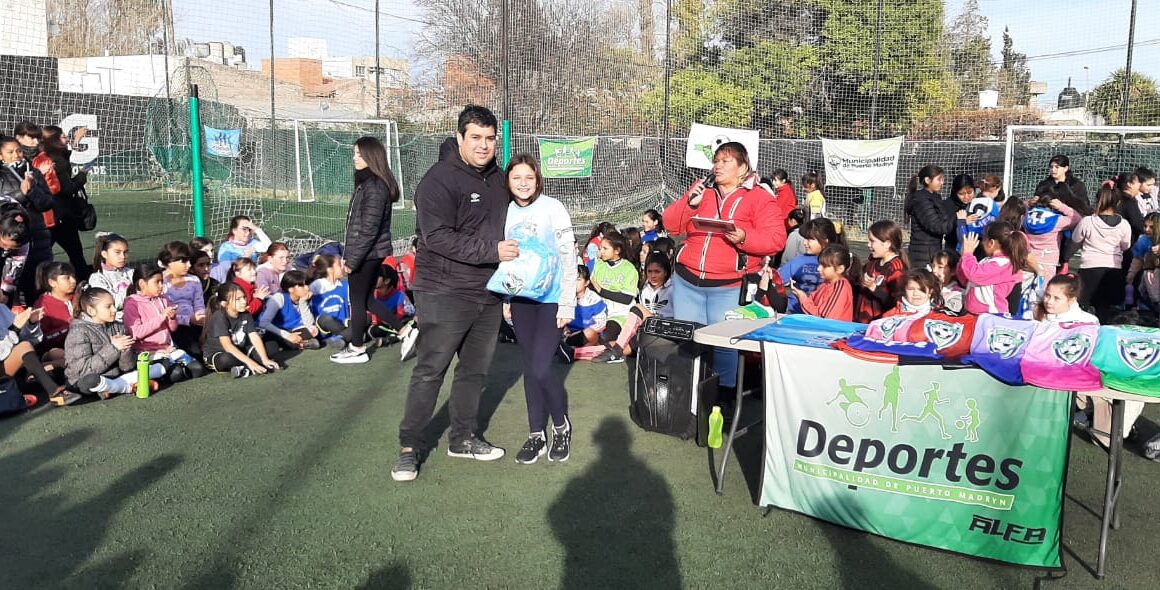 Se Lanzó La Liga Femenina De Fútbol Infantil