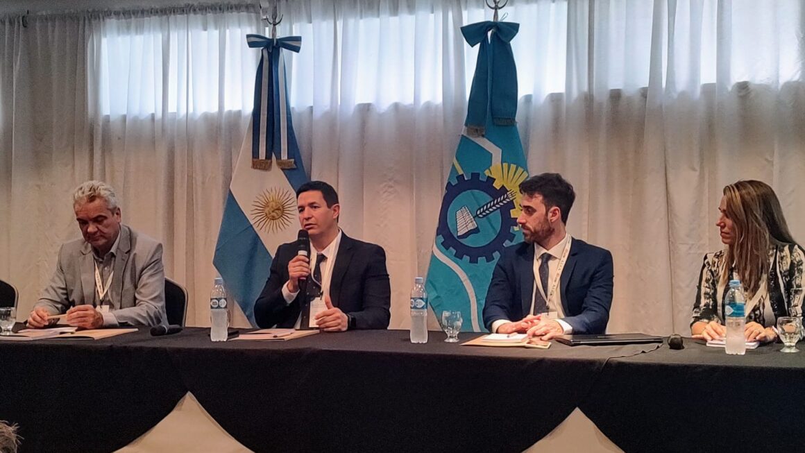 Lotería del Chubut coordina importante seminario sobre lavado de dinero