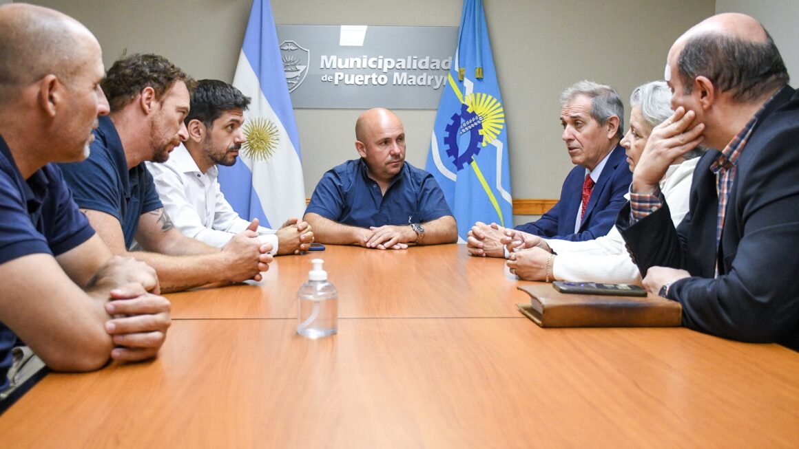 Gustavo Sastre Recibió Al Ministro De Educación