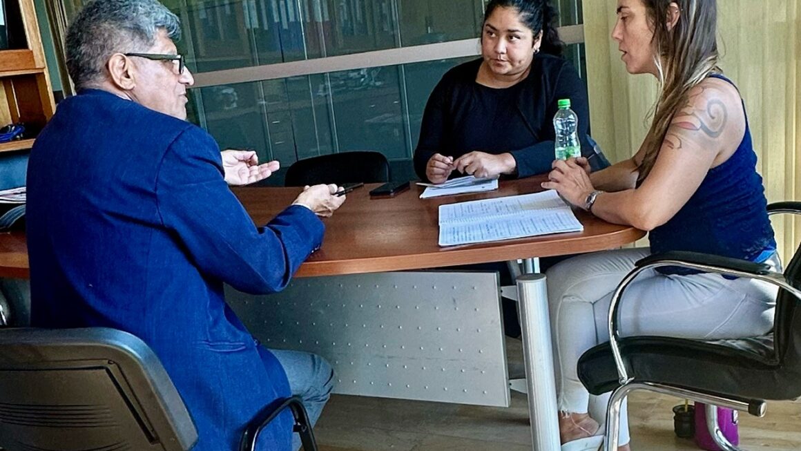 Provincia articula programas de promoción y recuperación del empleo en Dolavon