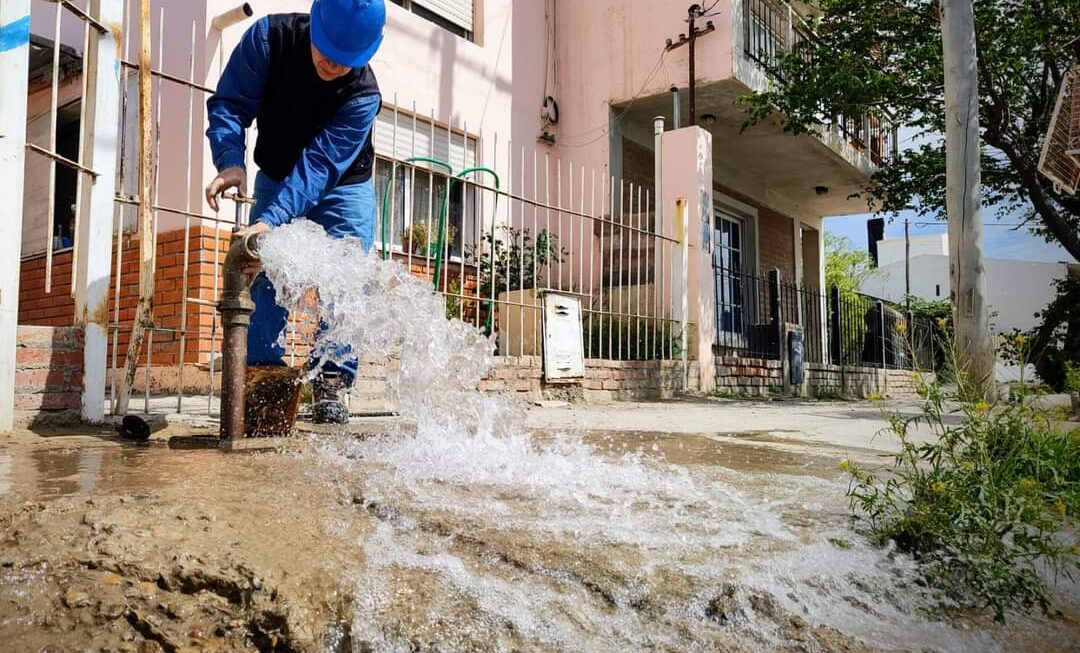 Mantenimiento de Hidrantes, sobre la red de agua potable