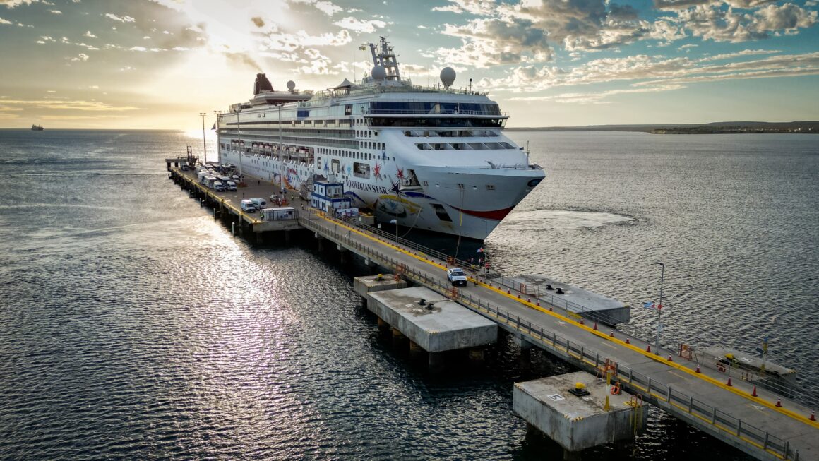 Temporada de Cruceros: El Norwegian Star visita nuevamente las costas del Golfo Nuevo