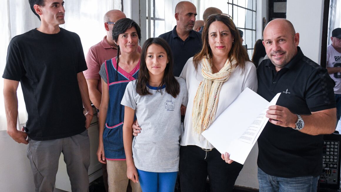 El Intendente Impuso El Nombre De Elba Kremer En Uno De Los Salones De La Casa De La Cultura