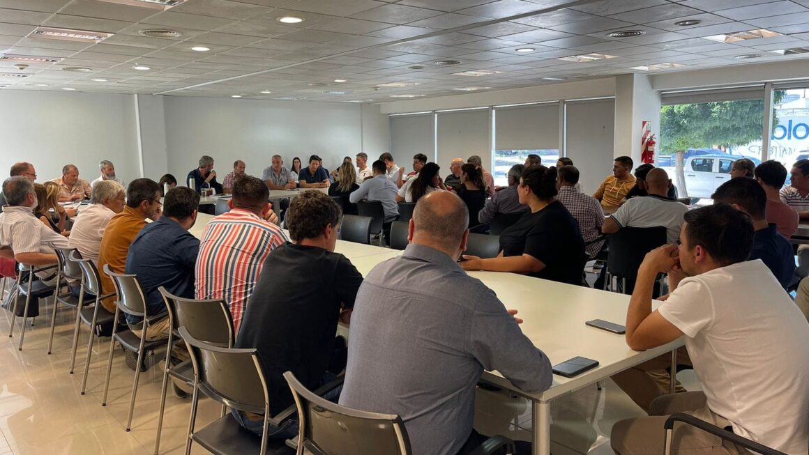 El Gobierno Provincial se reunió con intendentes y jefes comunales para analizar obras y proyectos