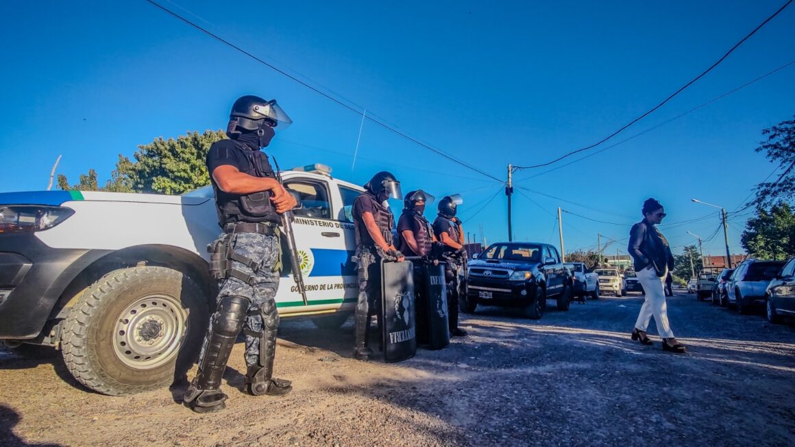 16 allanamientos a comercios y domicilios por conexiones clandestinas de energía