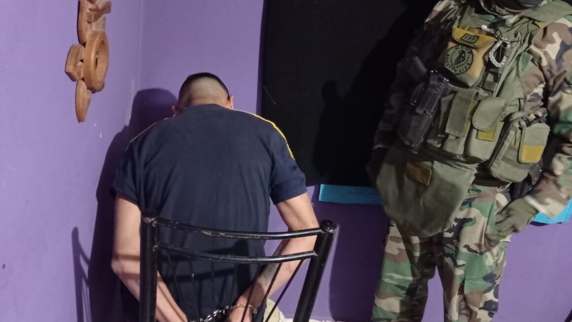La Policía del Chubut atrapó al delincuente que agredió violentamente a un hombre y a su hijo en Trelew