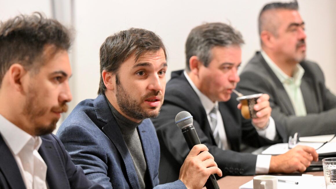 Torres encabezó una nueva reunión del gabinete provincial