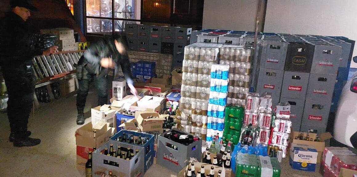 La Policía del Chubut secuestró más de 1.200 litros de alcohol por venta clandestina en Trelew
