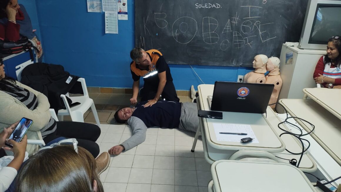 Comenzaron Las Capacitaciones De Primeros Auxilios Y Rcp En Escuelas Municipales