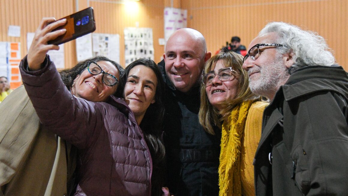 El Intendente Dió Inicio A La Nueva Propuesta Educativa Para Jóvenes Y Adultos De Puerto Madryn