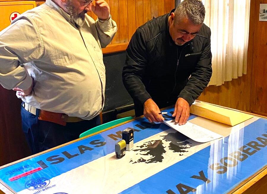 Provincia firmó un convenio para instalar la Delegación Provincial de la ANMaC en Comodoro Rivadavia
