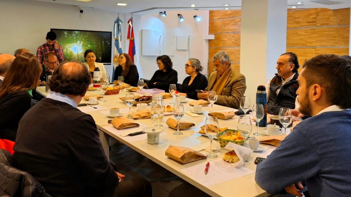 Chubut trabajará en conjunto con todas las representaciones provinciales en Buenos Aires