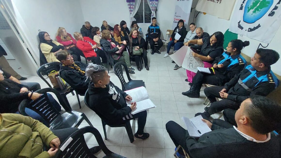 Provincia coordinó en Trelew un nuevo encuentro del Programa «Comisarías Cercanas»