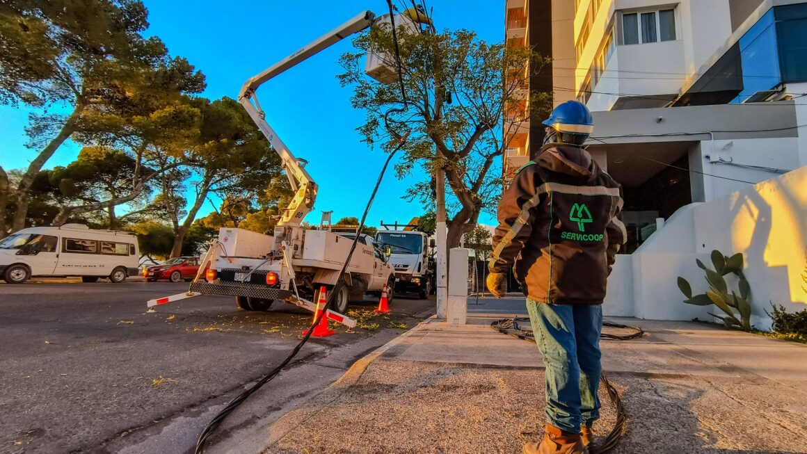 Reconfiguración de redes de baja tensión en la zona céntrica