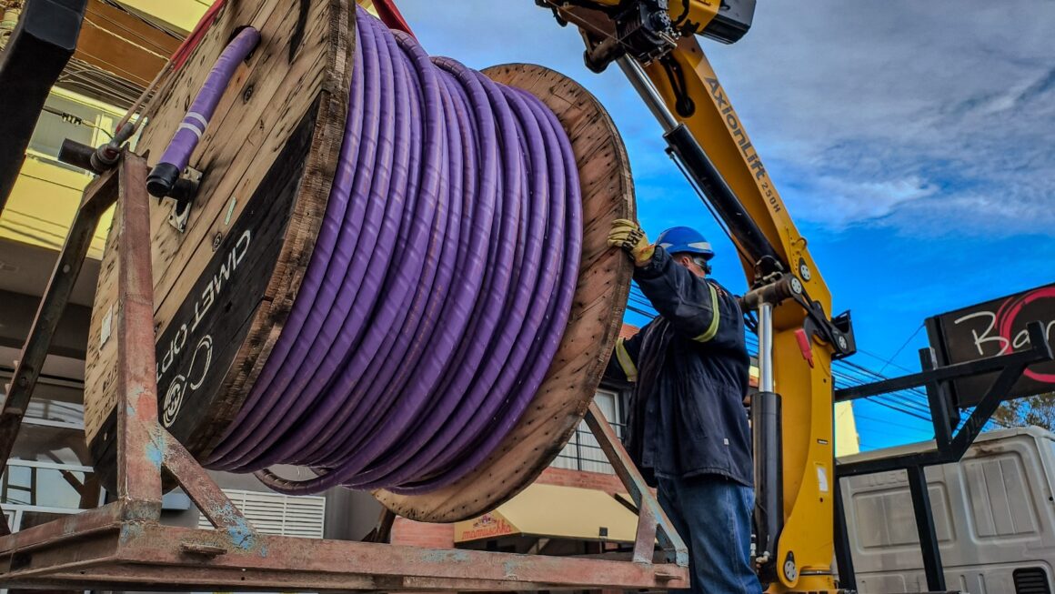 Nuevas líneas subterráneas de baja tensión en la zona céntrica.