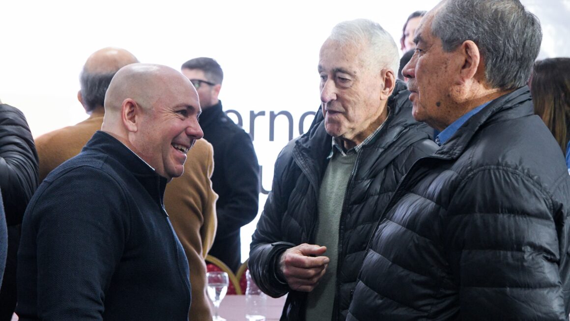 Sastre Estuvo En La Presentación De Torres De La Ley Para Asistir A Pequeñas Y Medianas Empresas Chubutenses