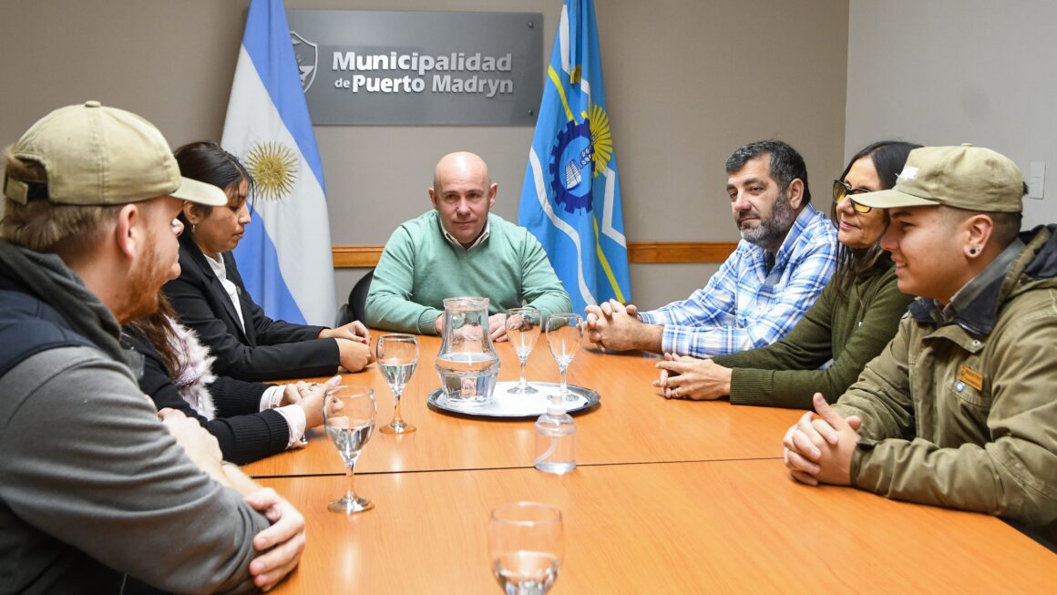 Sastre Recibió A Guardaparques De Puerto Madryn Que Se Capacitarán En Taiwán