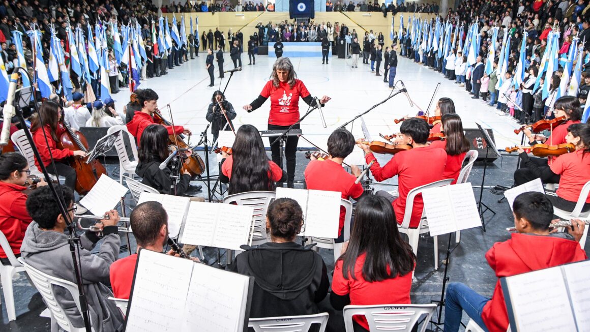 La Orquesta Infanto Juvenil De Puerto Madryn Cumplio 18 Años