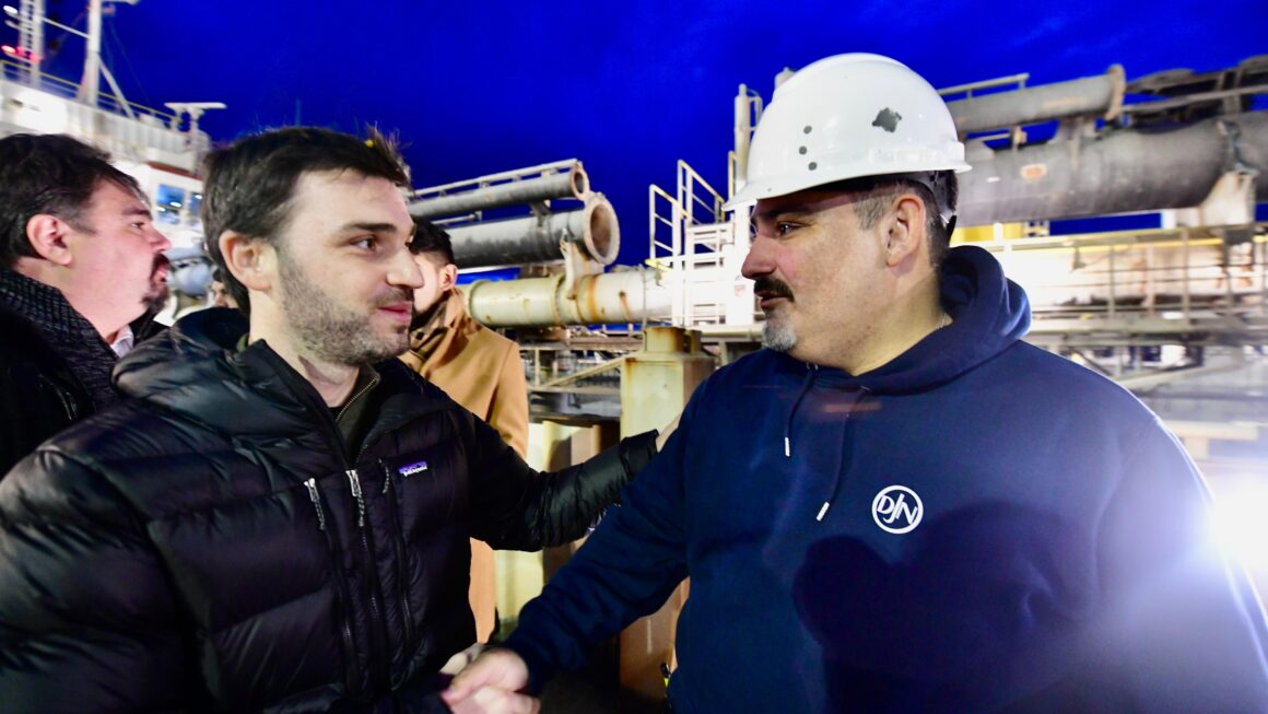 Torres: «Después de 28 años comenzó el dragado en el puerto de Comodoro Rivadavia»