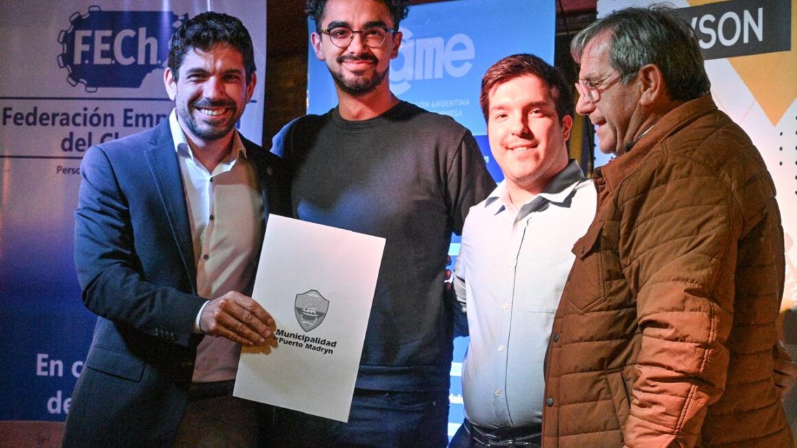 Madrynenses Ganaron El Premio “Joven Empresario Chubutense”