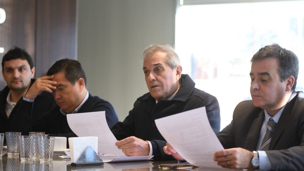 Paritaria docente: los gremios reconocieron la recuperación del salario docente en Chubut