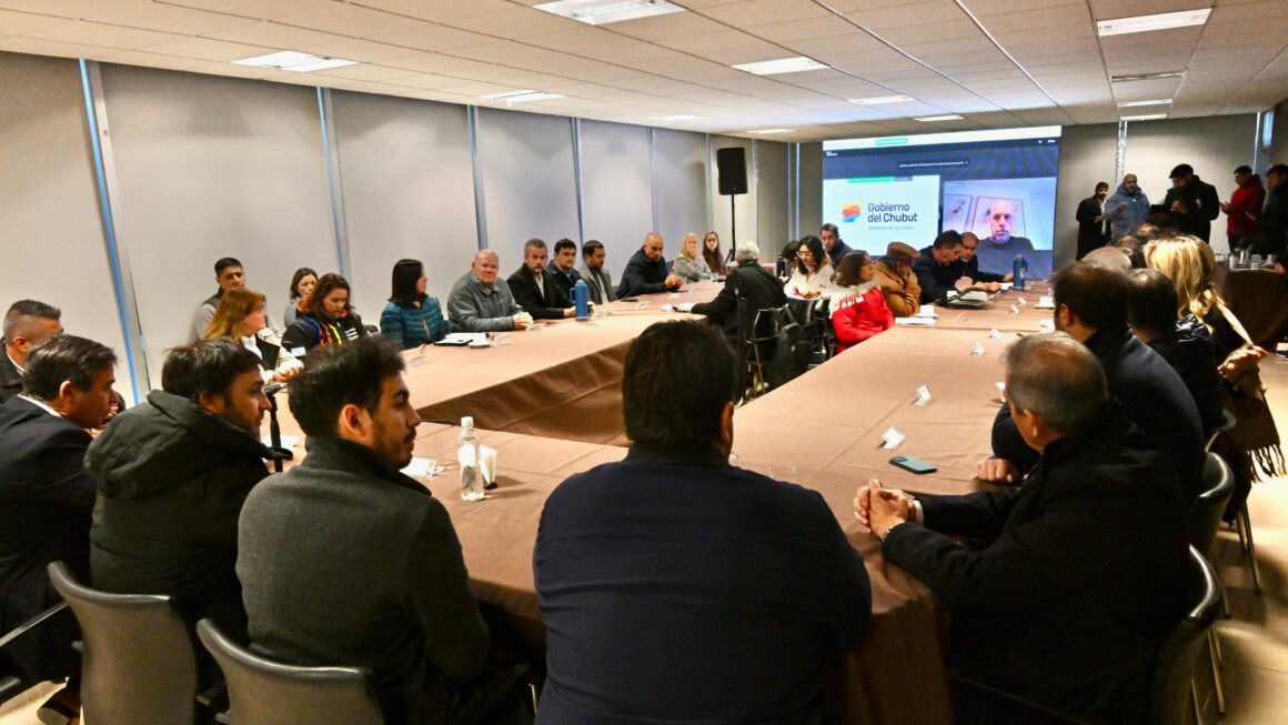 Junto a Larreta, Torres presentó el plan de gobierno para el segundo semestre