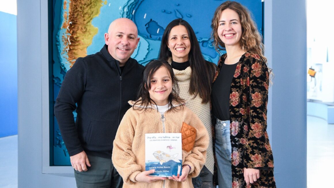 El Intendente Encabezó La Presentación De Un Libro Que Vincula A Puerto Madryn Con La Localidad Uruguaya De Maldonado