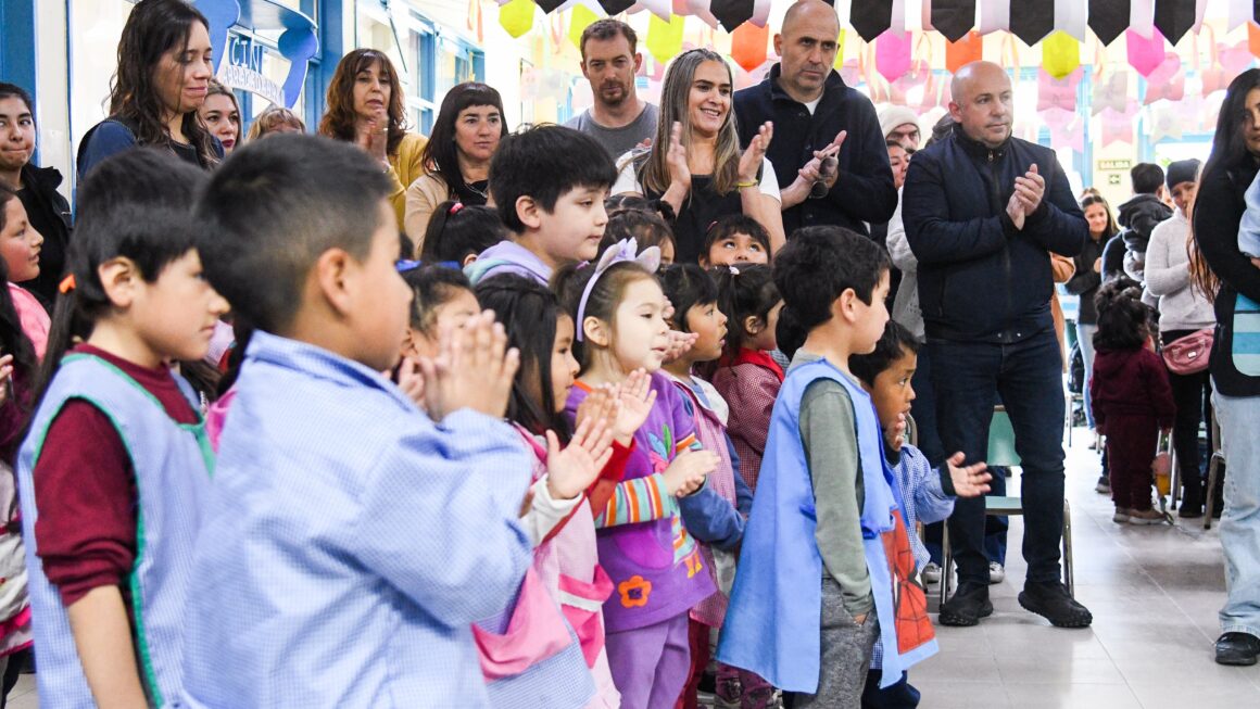 Sastre Encabezó El Acto Por El 25º Aniversario De La Enim “abracadabra”