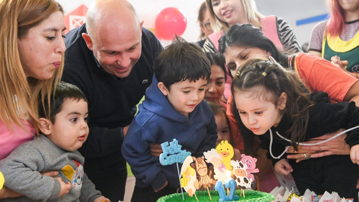 El Intendente Participó De Los Festejos Por El 12º Aniversario Del Cpi “Elsi Williams De Bezunartea”
