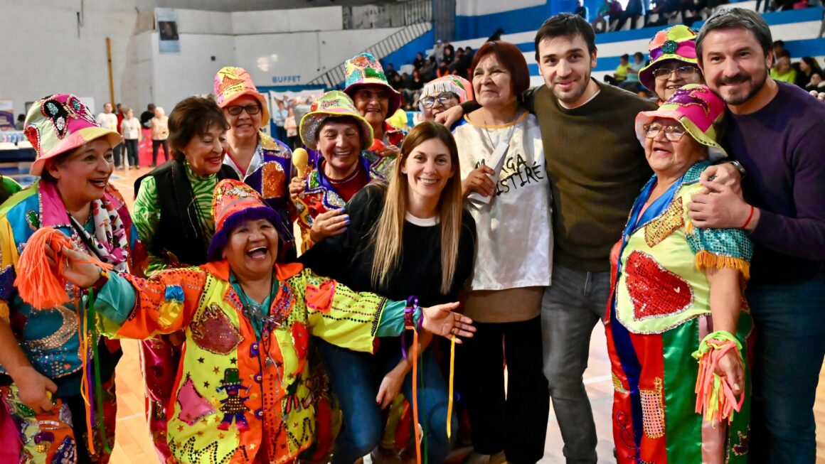 Torres participó de un encuentro con jubilados y los convocó a organizarse “para defender sus derechos”