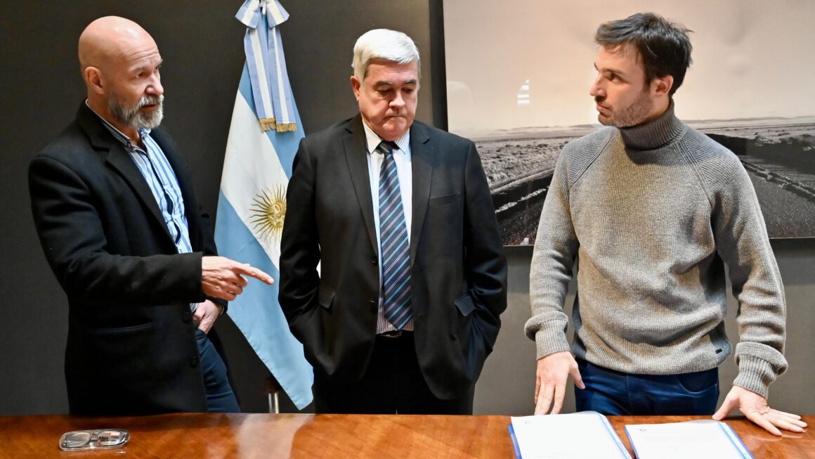 Torres: “Vamos a recuperar lo que se robaron, para ponerlo al servicio de todos los chubutenses”