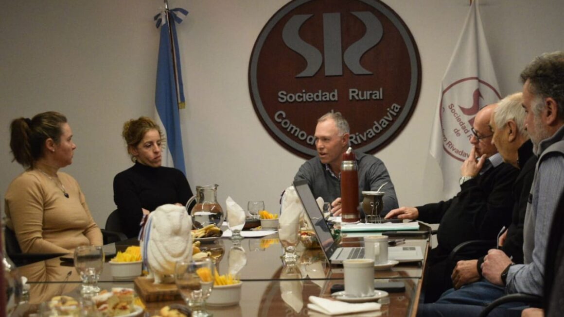 El Gobierno se reunió con productores rurales de la zona sur para atender demandas que repercuten en la rentabilidad del sector