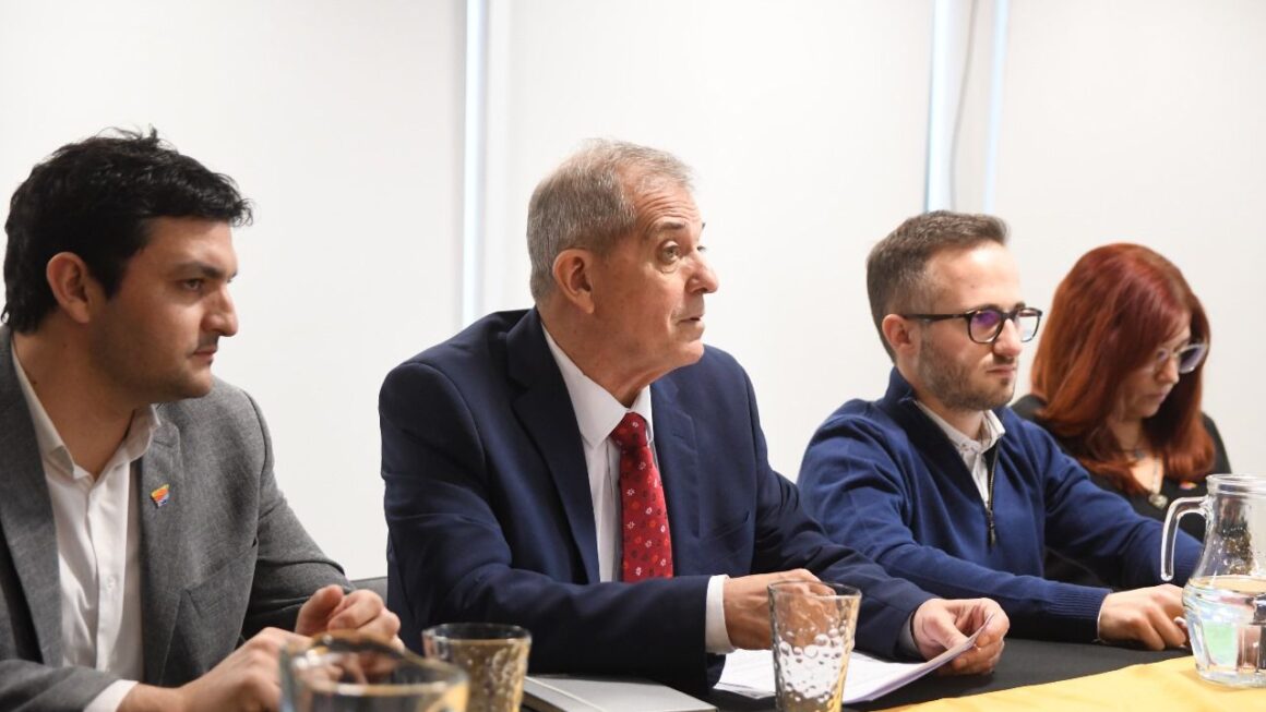Paritaria docente: El Gobierno del Chubut acordó un aumento salarial del 20% en tres meses y mejoras en el ítem “Zona Patagónica”