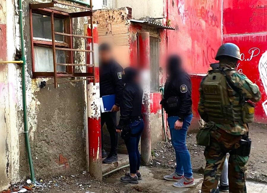 La Policía del Chubut realizó ocho allanamientos por las agresiones con armas de fuego en Comodoro Rivadavia