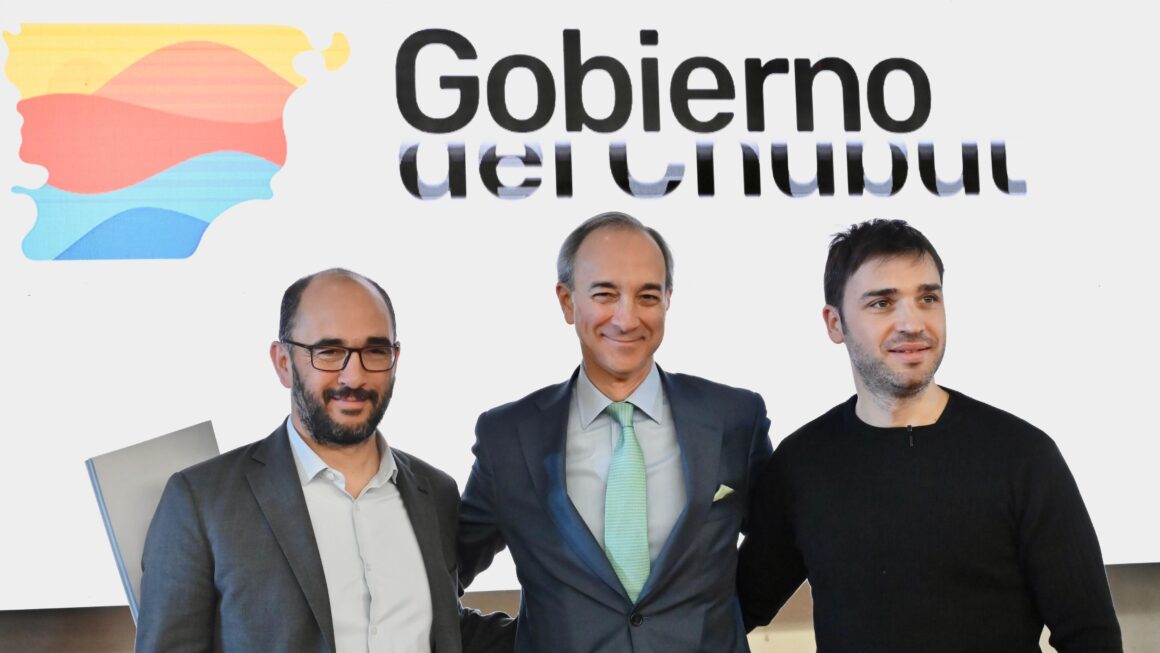 Torres presentó los avances del Plan de Fortalecimiento Educativo que permitió recuperar la calidad académica en toda la provincia