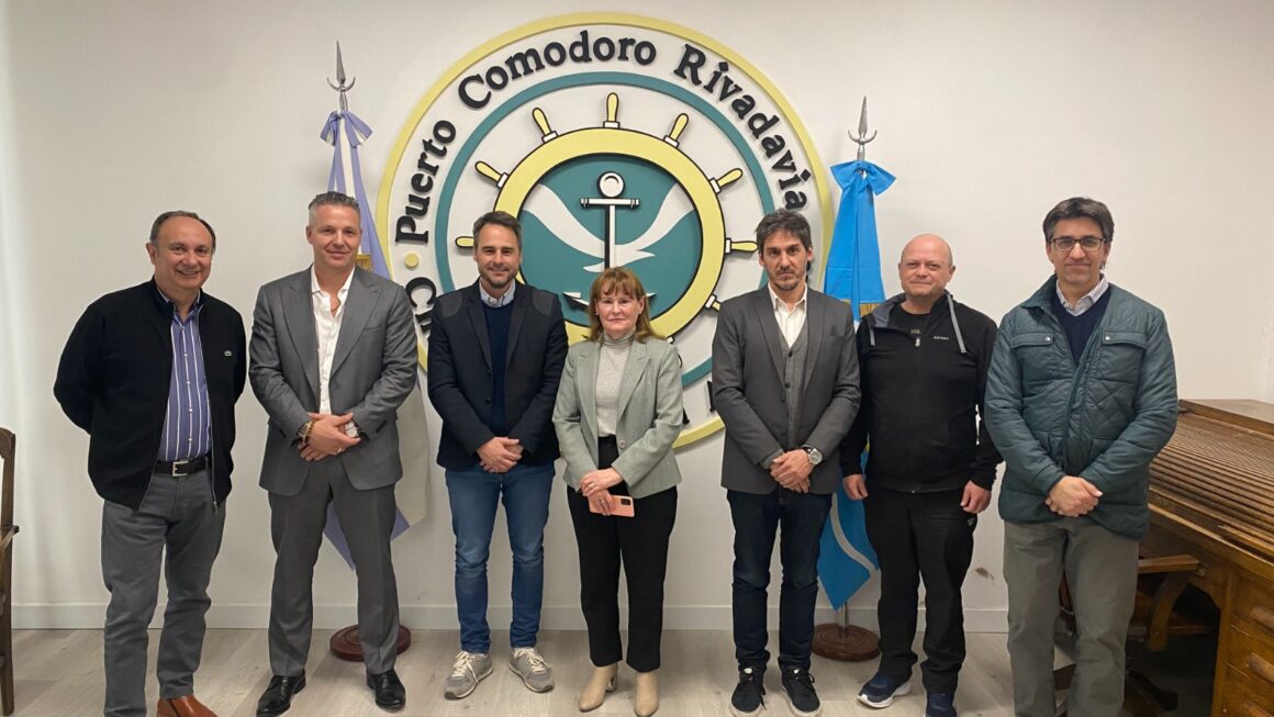 Autoridades de la Administración General de Puertos recorren la infraestructura portuaria de Chubut