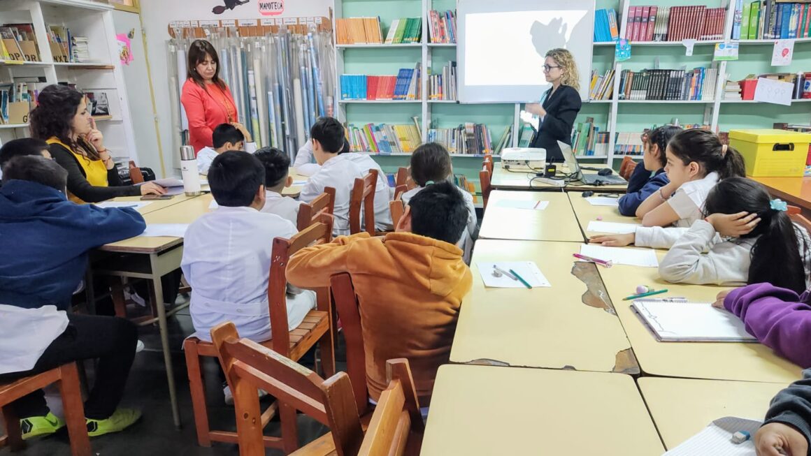 Haciendo Comunidad – Continúan las charlas en Escuelas. Escuela Nro. 46
