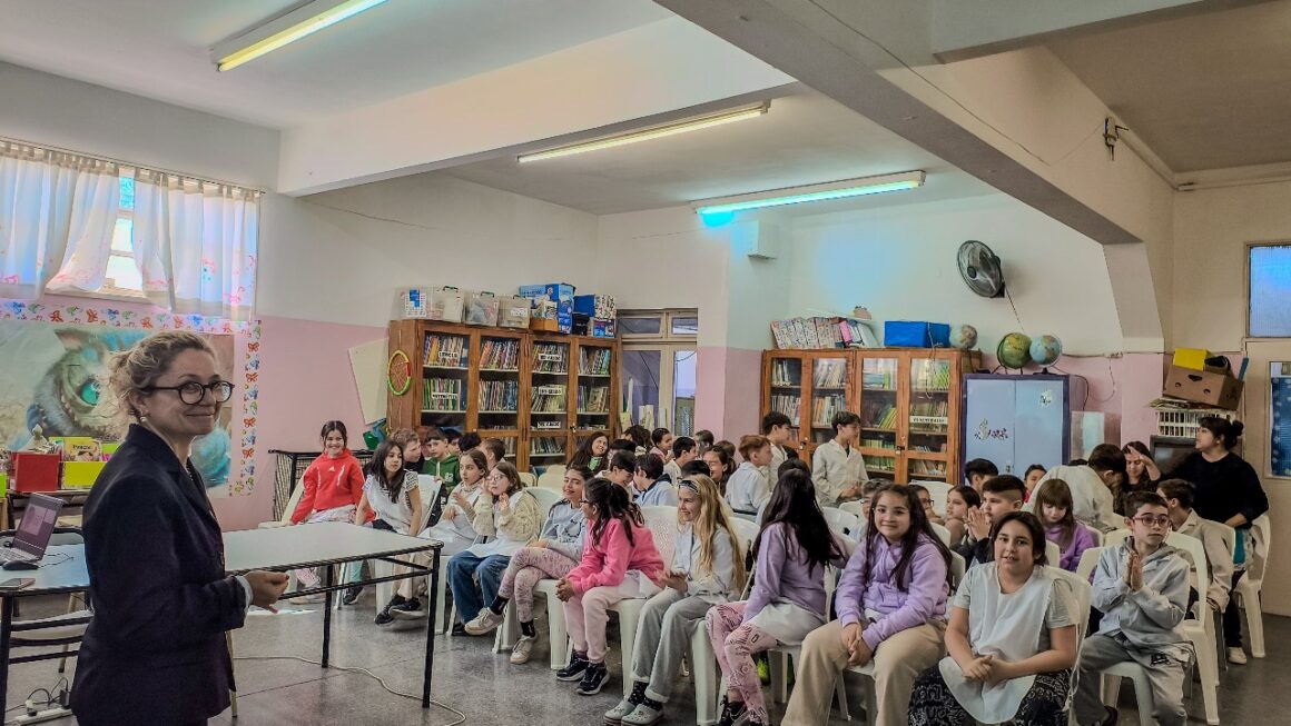 Haciendo Comunidad – Charla en Escuela Nro. 42