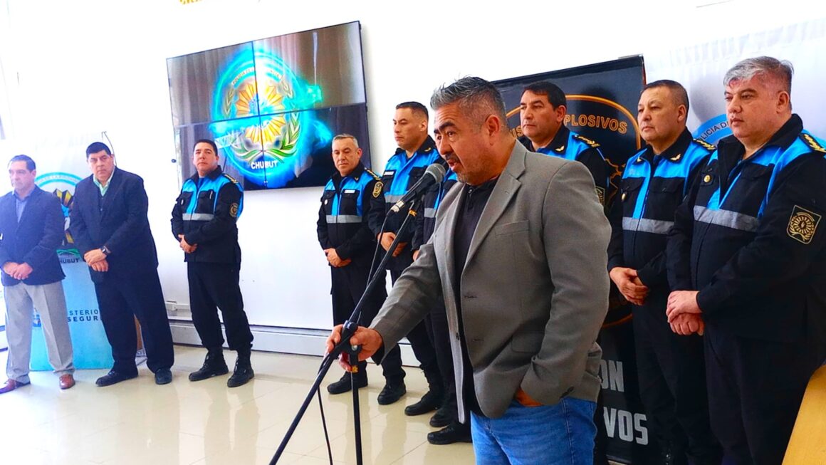 La Policía del Chubut se capacitó en desactivación de explosivos de alta detonación