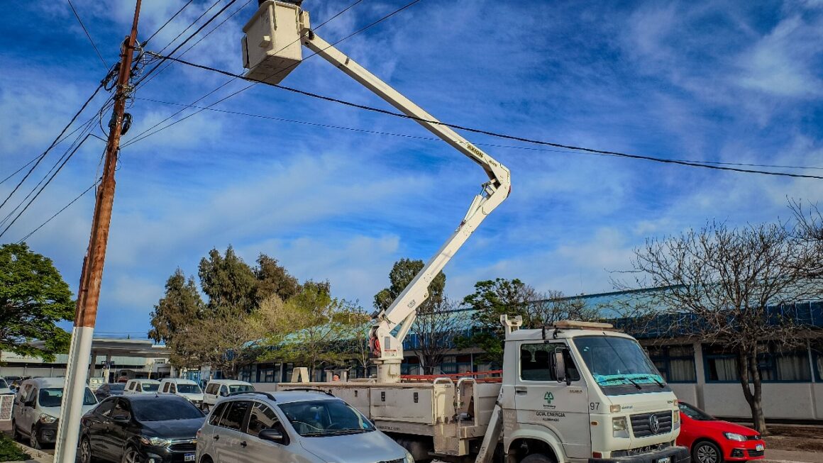 Nuevas luminarias LED sobre calle Gral. Galina