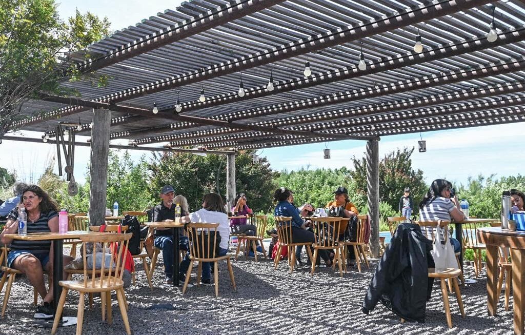 Puerto Madryn Celebra El Día Internacional Del Turismo Con La Feria Gastronómica Y Productiva En El Parque Ecológico El Doradillo