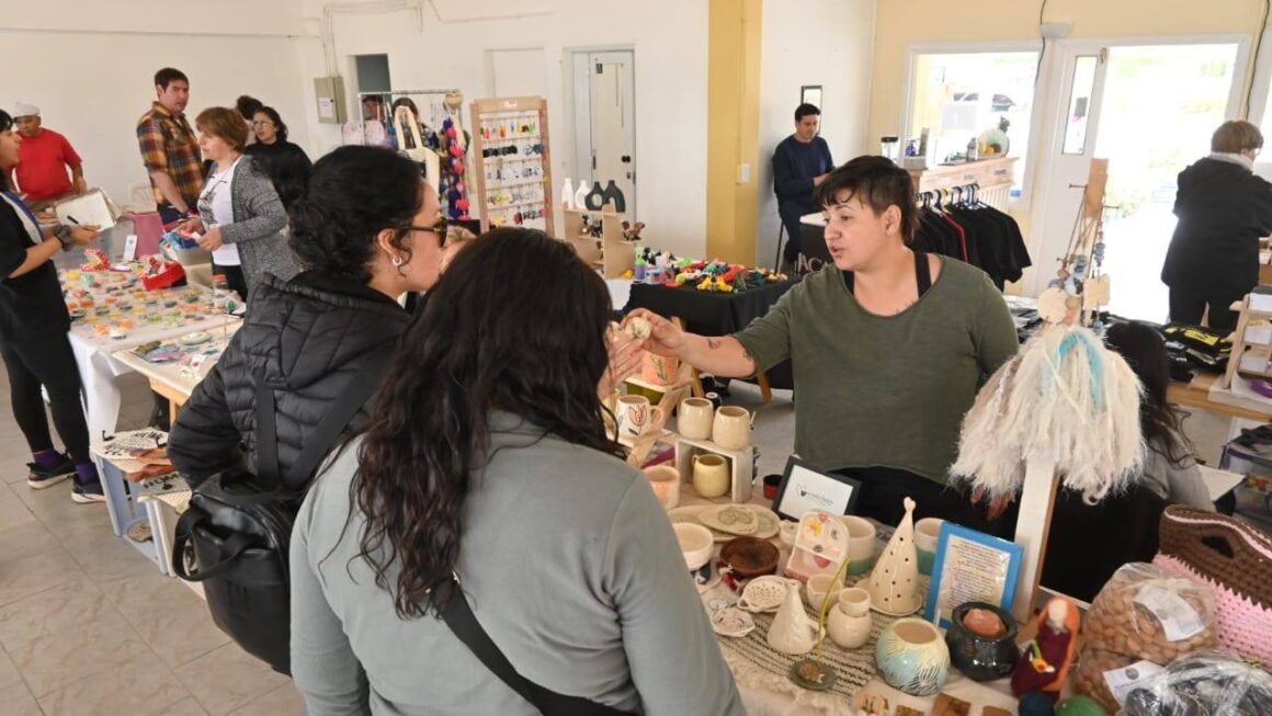 Con Sabor A Madryn: Feria Especial Por El Día De La Madre