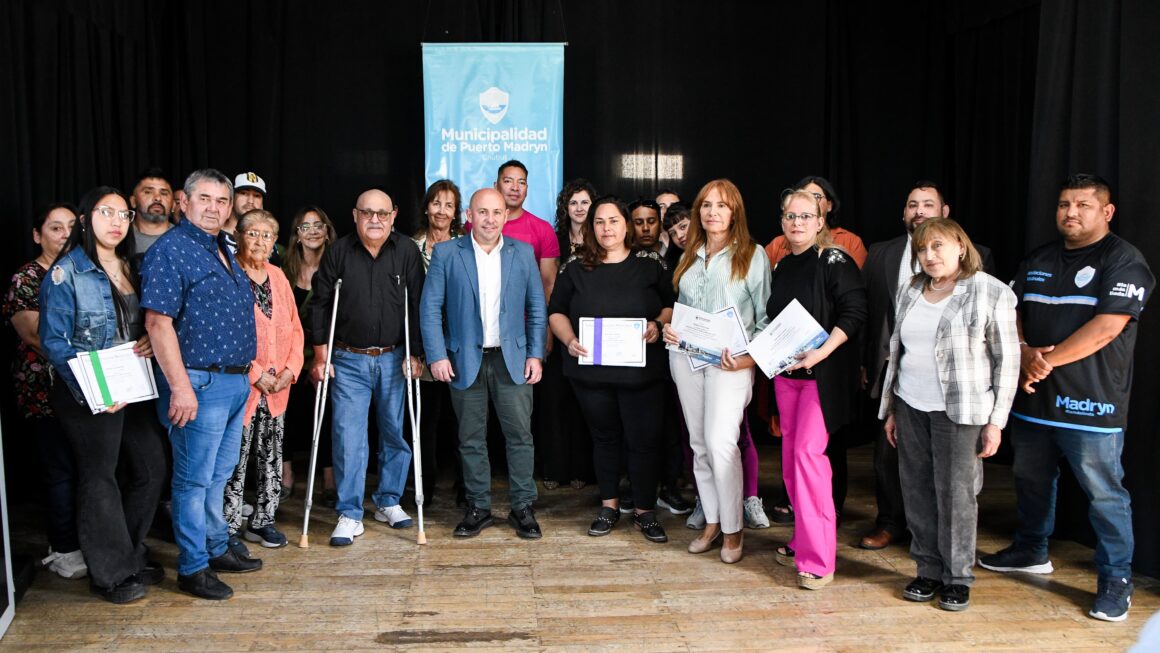 El Intendente Encabezó El Acto De Proclamación De Las Nuevas Autoridades De Distintas Asociaciones Vecinales