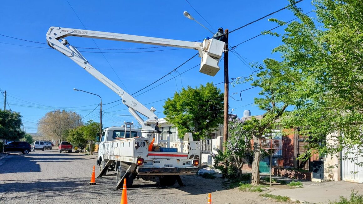 Mantenimiento de Alumbrado en la zona oeste