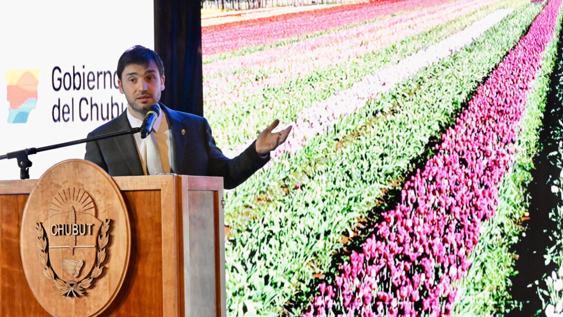Torres encabezó la apertura de la 35° Convención Anual de Braztoa en Esquel