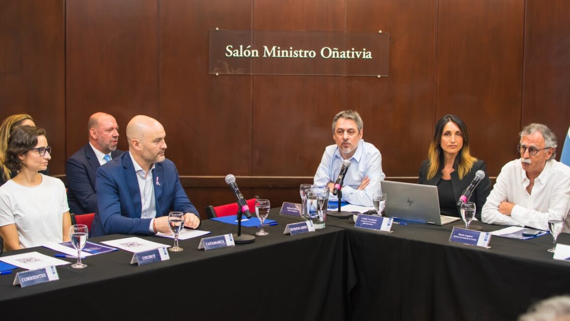 Chubut articula con Nación y otras provincias el desarrollo de programas de Salud