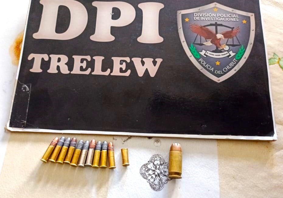 La Policía del Chubut detuvo a una mujer por abuso de armas en Trelew
