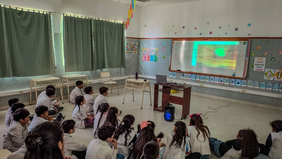 Haciendo Comunidad – Charla en Escuela Nro. 222.