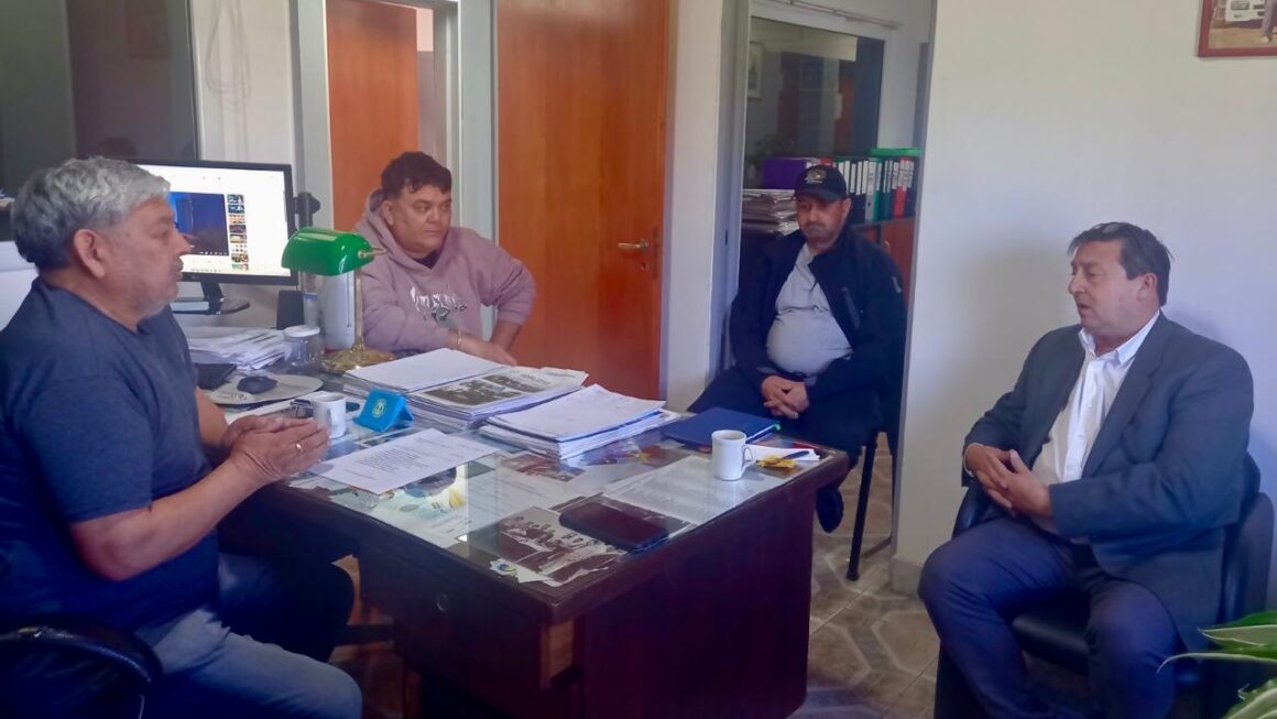 Se Realizó Una Reunión Entre La Subsecretaría De Empleo Y La Cooperativa De Trabajo De Estibajes De Puerto Madryn